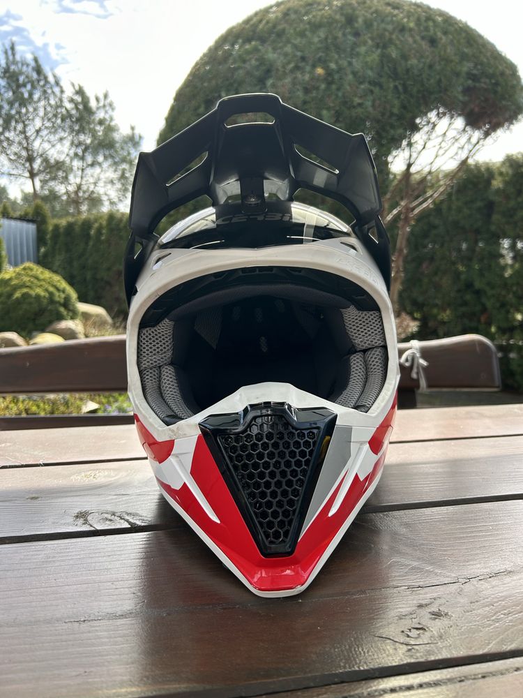 Kask na motocykl