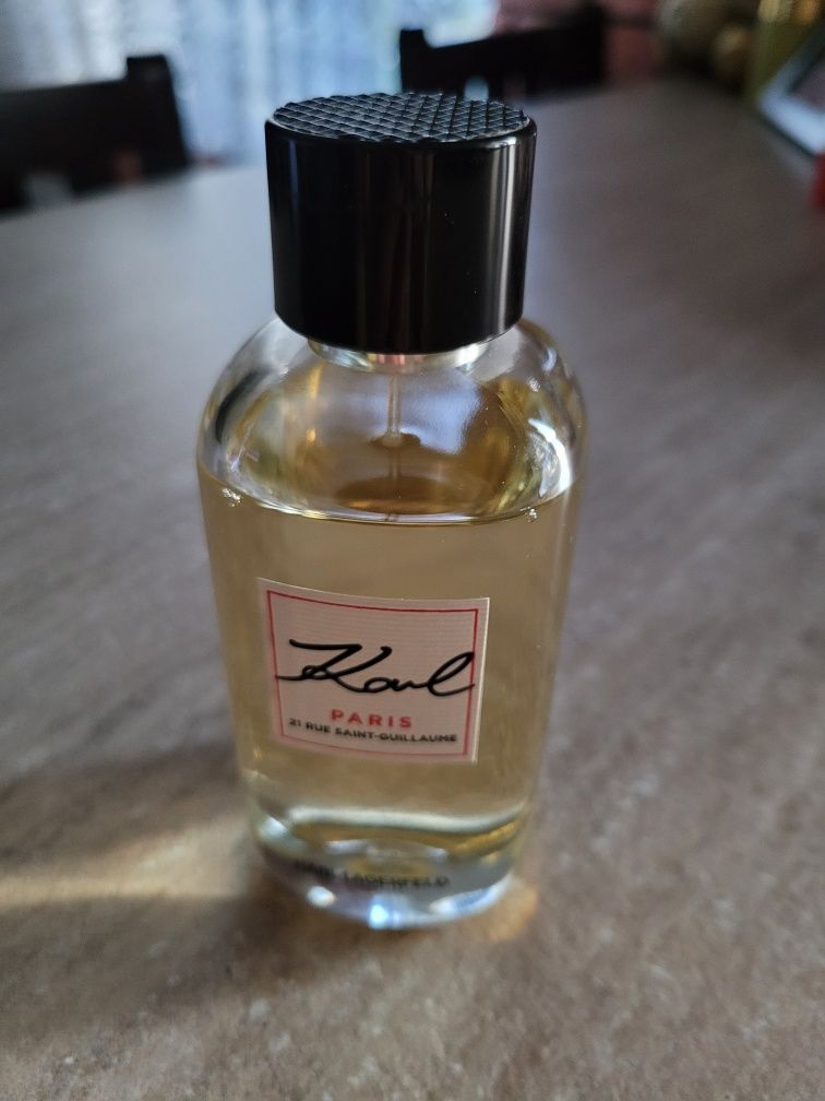 Karl Lagerfeld perfum