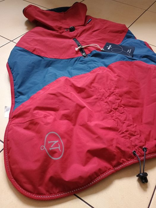 Kurtka Płaszcz dla Psa Nomad Tales nie Hurtta 60 cm