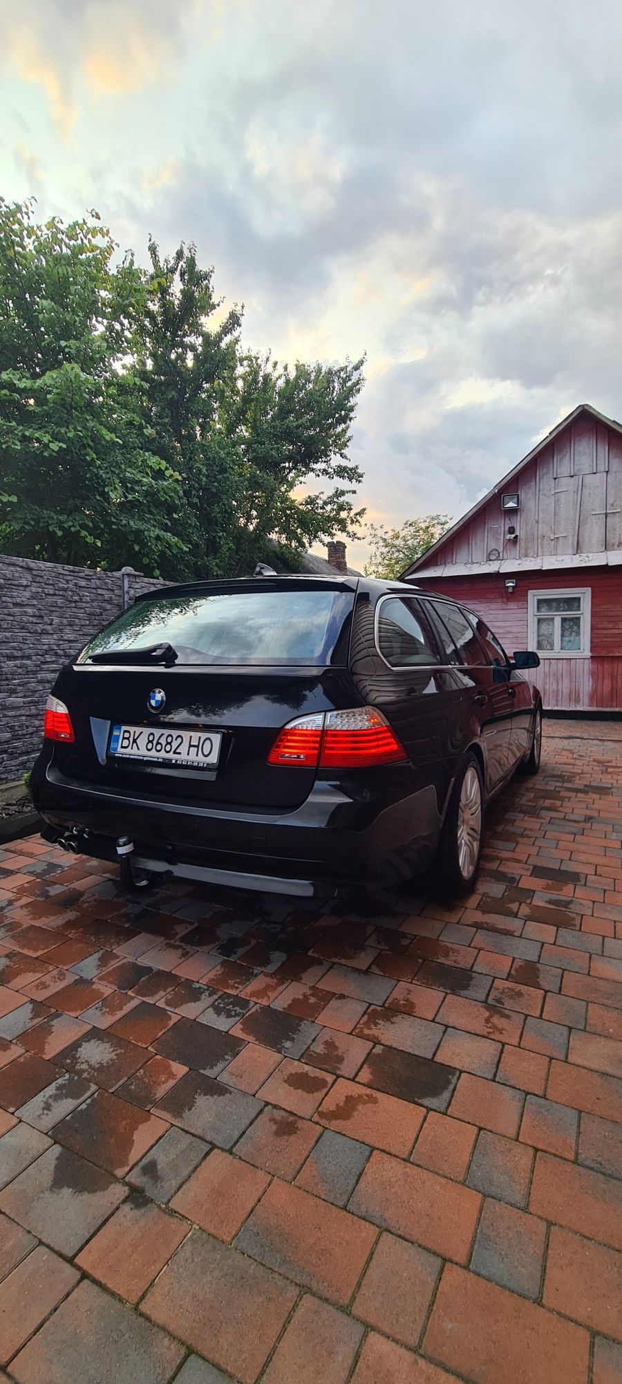 Продам BMW E 61 пригнану з Німеччини в ідеальному стані , обслужену