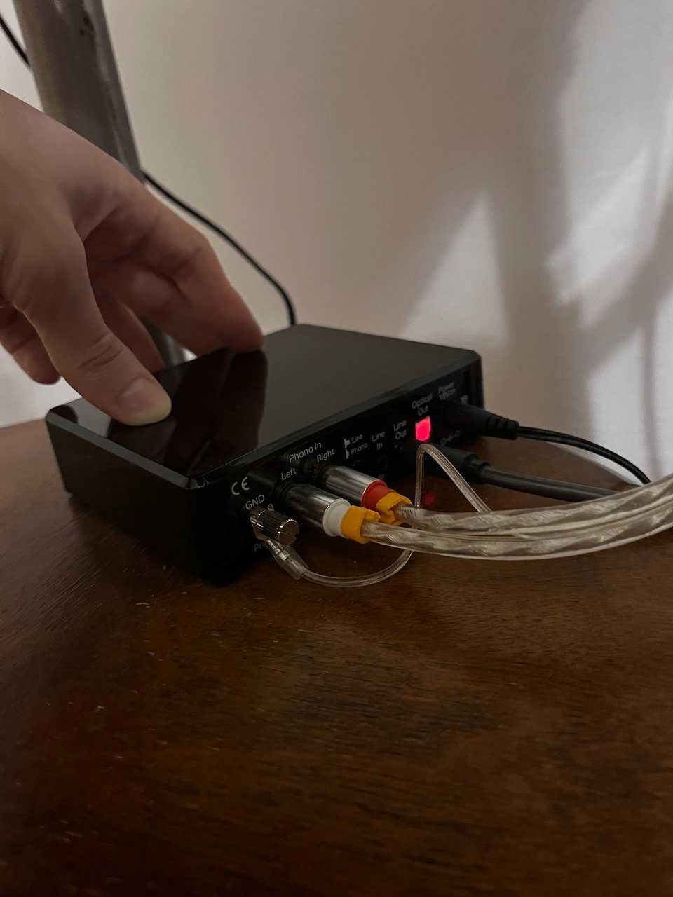 Pro-Ject T1 + Phono Box (korektor)