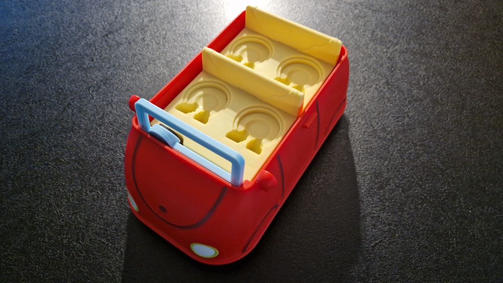 Samochodzik Świnka Peppa plus dwie figurki