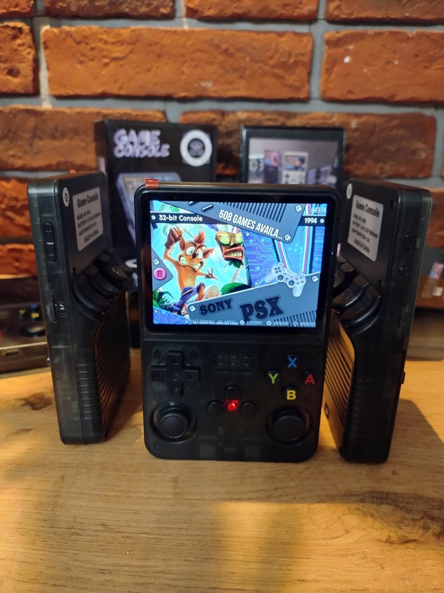 Konsolka Data Frog r36s przenosna jak Anbernic retrostation Amiga Comm