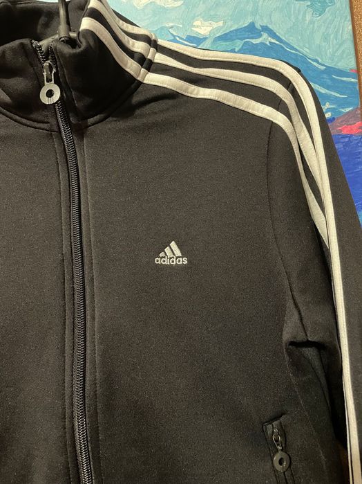 Кофта Adidas в хорошому стані