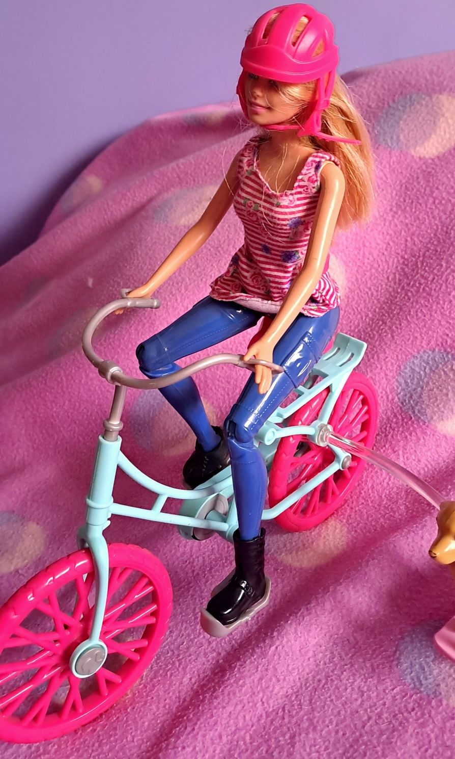 Barbie na rowerze