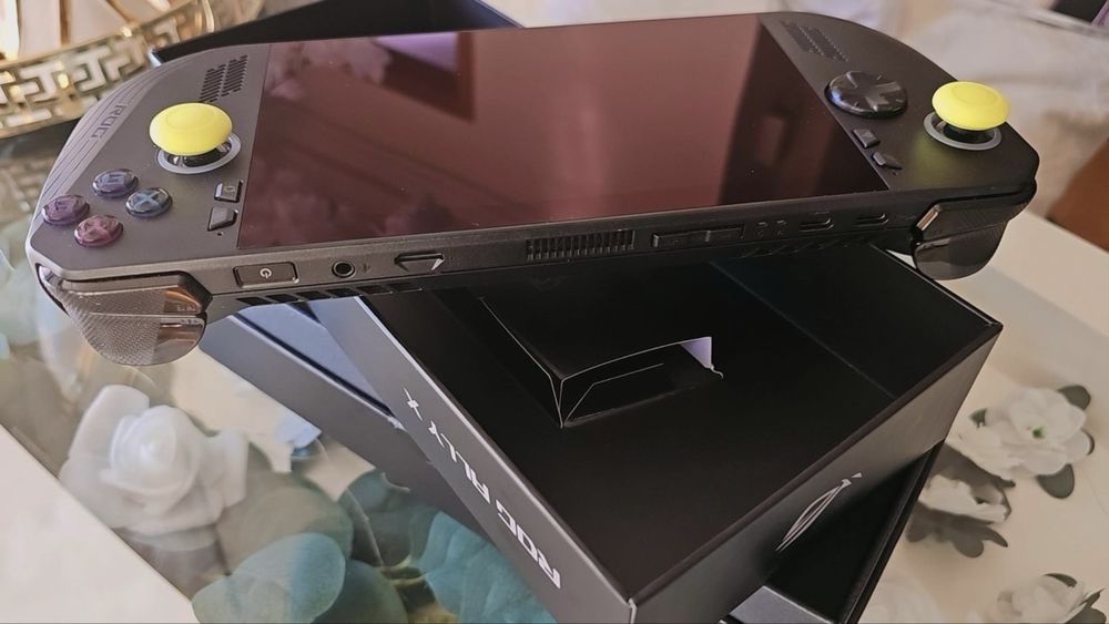 ROG Ally X – Semi-novo, sem marcas!