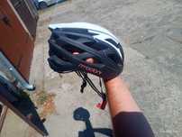 Kask Madani z szybka
