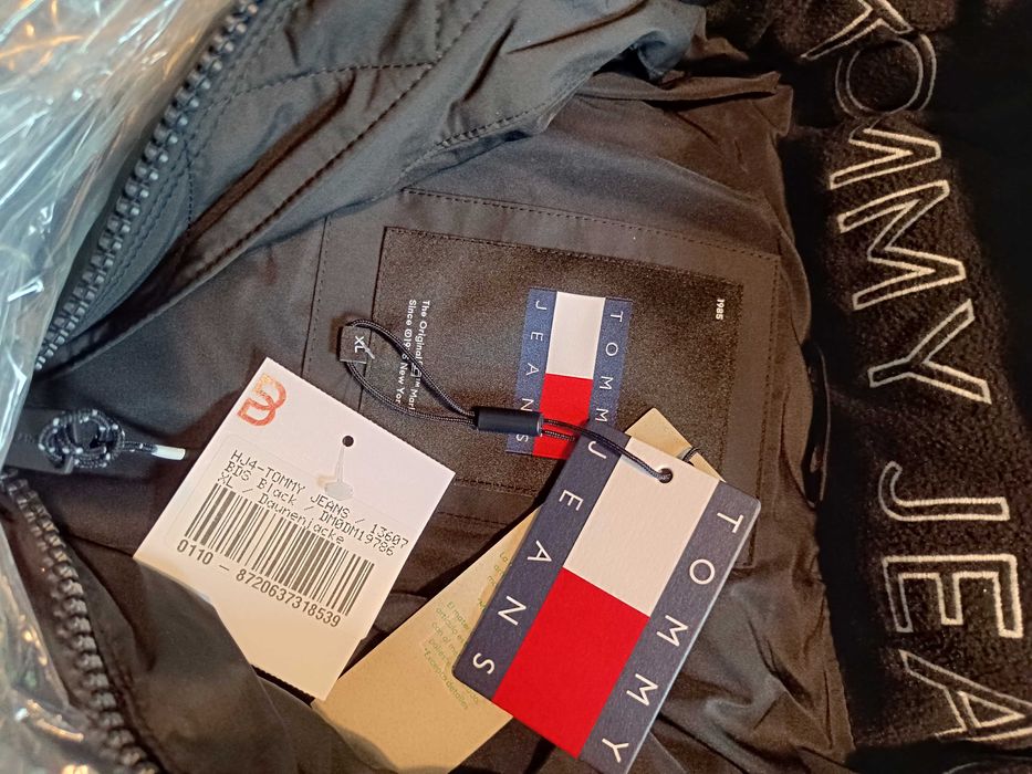Kurtka puchowa od Tommy Hilfiger,XL, nowa, oryginalna, kolor czarny.