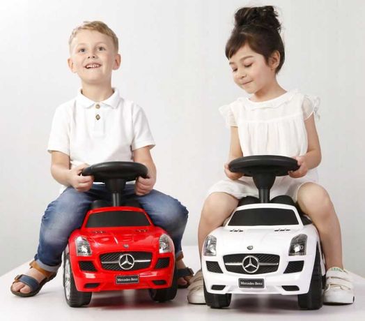 Jeździk, pchacz Mercedes SLS AMG czerwony lub biały