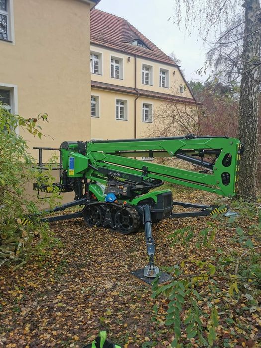 Podnośnik koszowy 28 m. 22 i 19 m.gąsienicowy Zwyżka