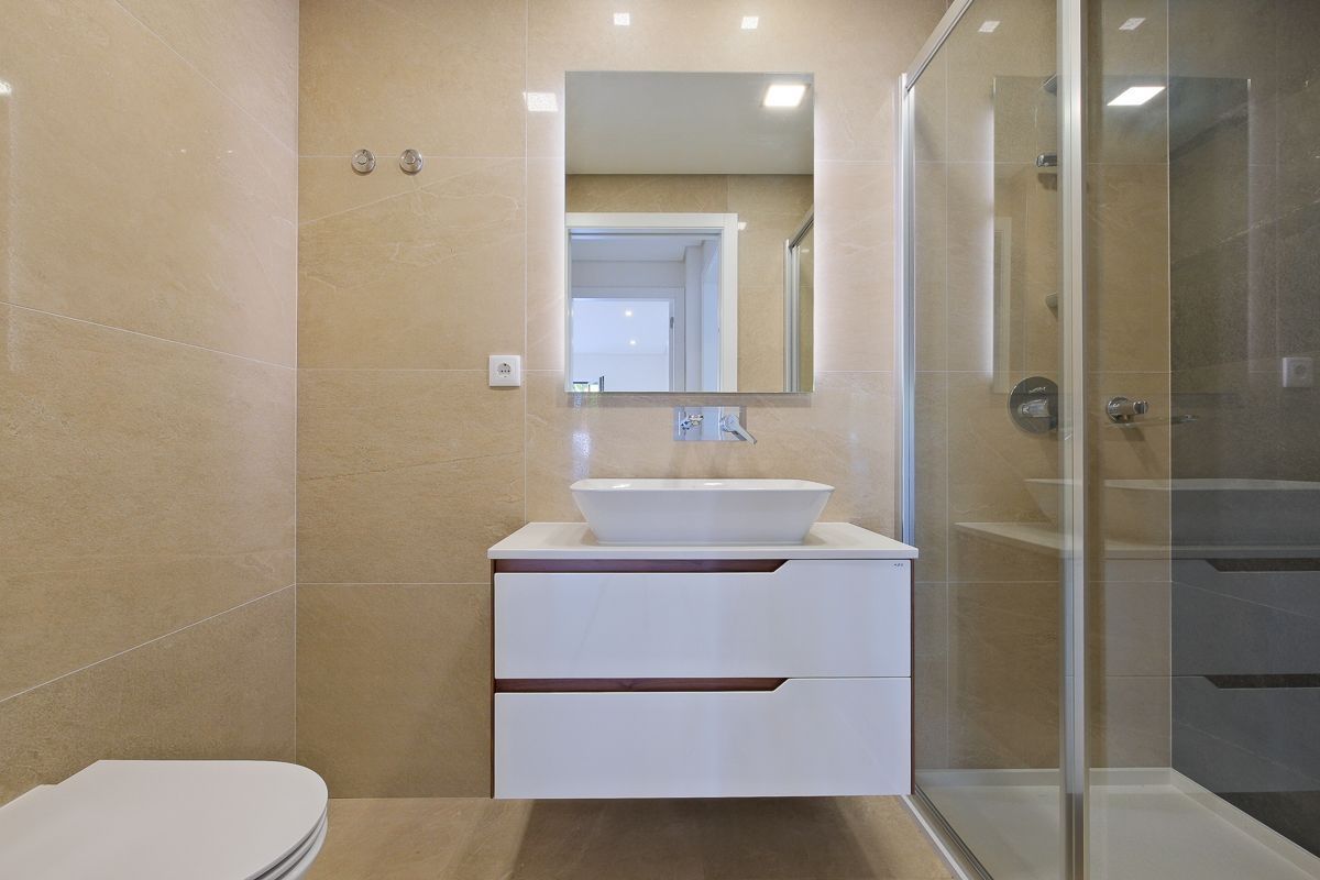 Arrenda-se Apartamento Quinta das Marianas Parede Caravelos