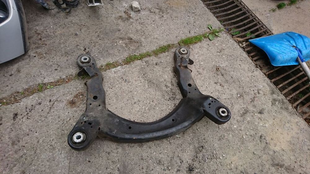 Audi A6 C6 zawieszenie sanki wozek przod 2.7 TDI