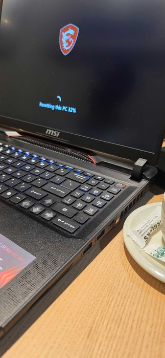 Portátil Msi raider GE68 HX