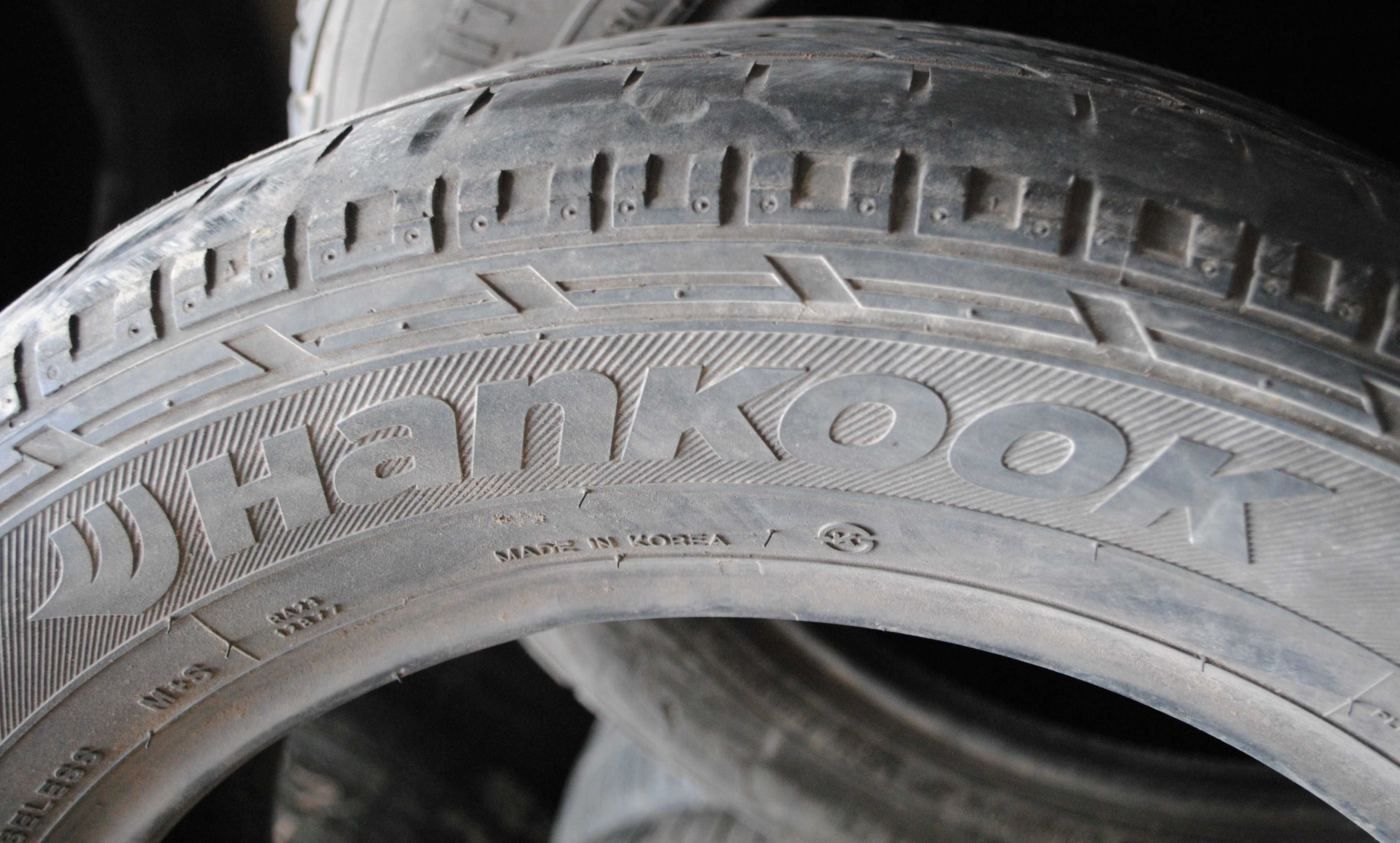 Шина літня 235/55/17 вип 3715 Hankook DynaPro HP протектор 3мм