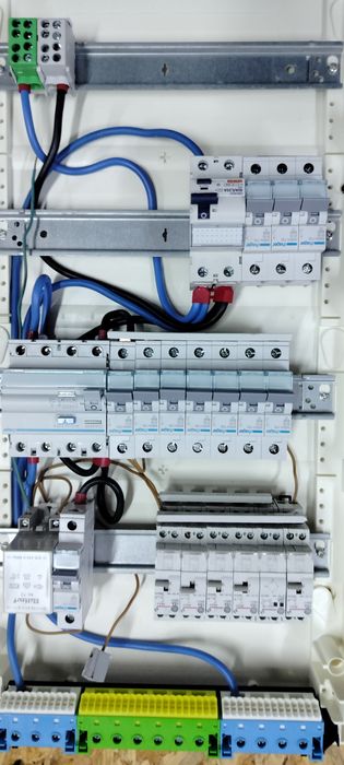 Rozdzielnica Hager Volta natynkowa