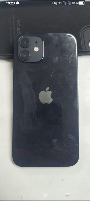 iPhone 12 preto para peças