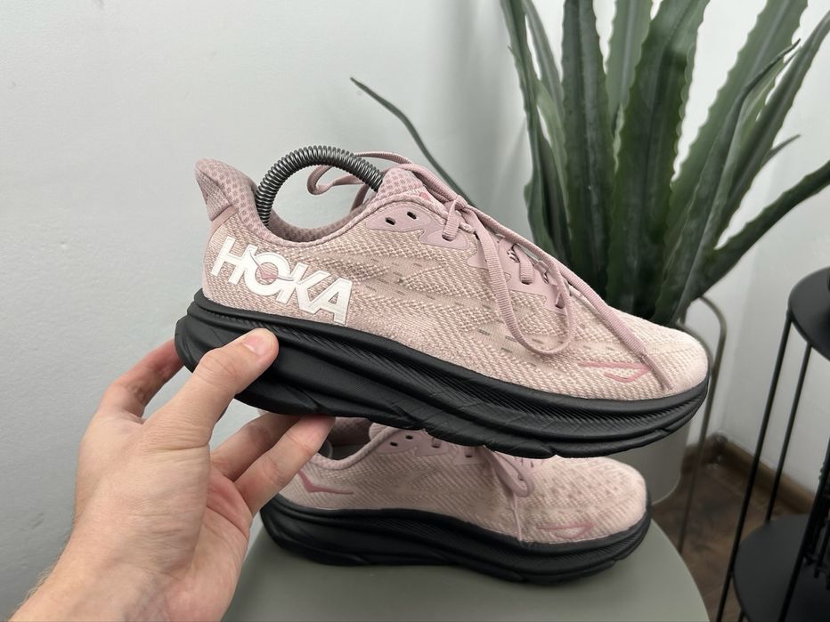 Оригінал! Кросівки Hoka Clifton 9 38.5 розмір MM1072