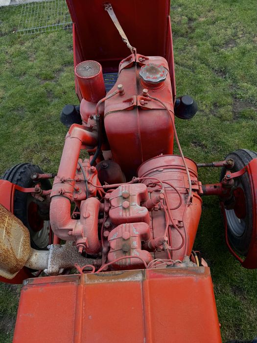 Vladimirec T25 ciągnik