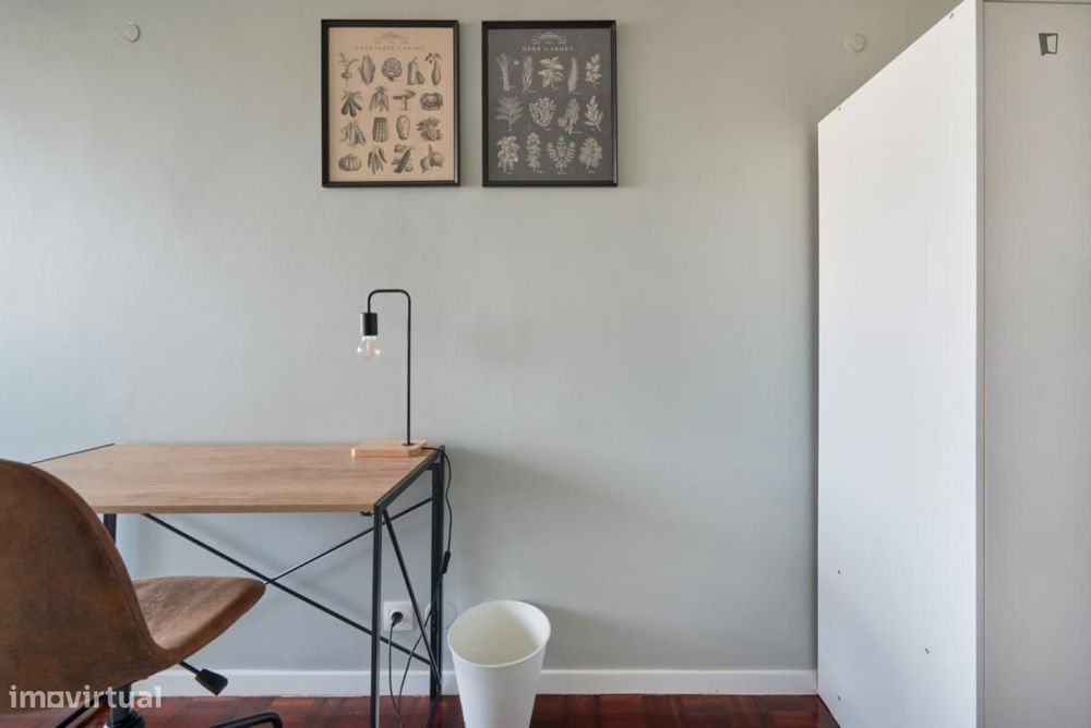 Quarto - localizado em Olaias Lisbon