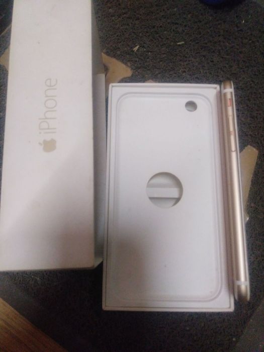 Айфон шестой продам