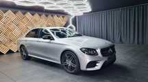 Mercedes Classe E 220 AMG, Painel Digital Full Extras