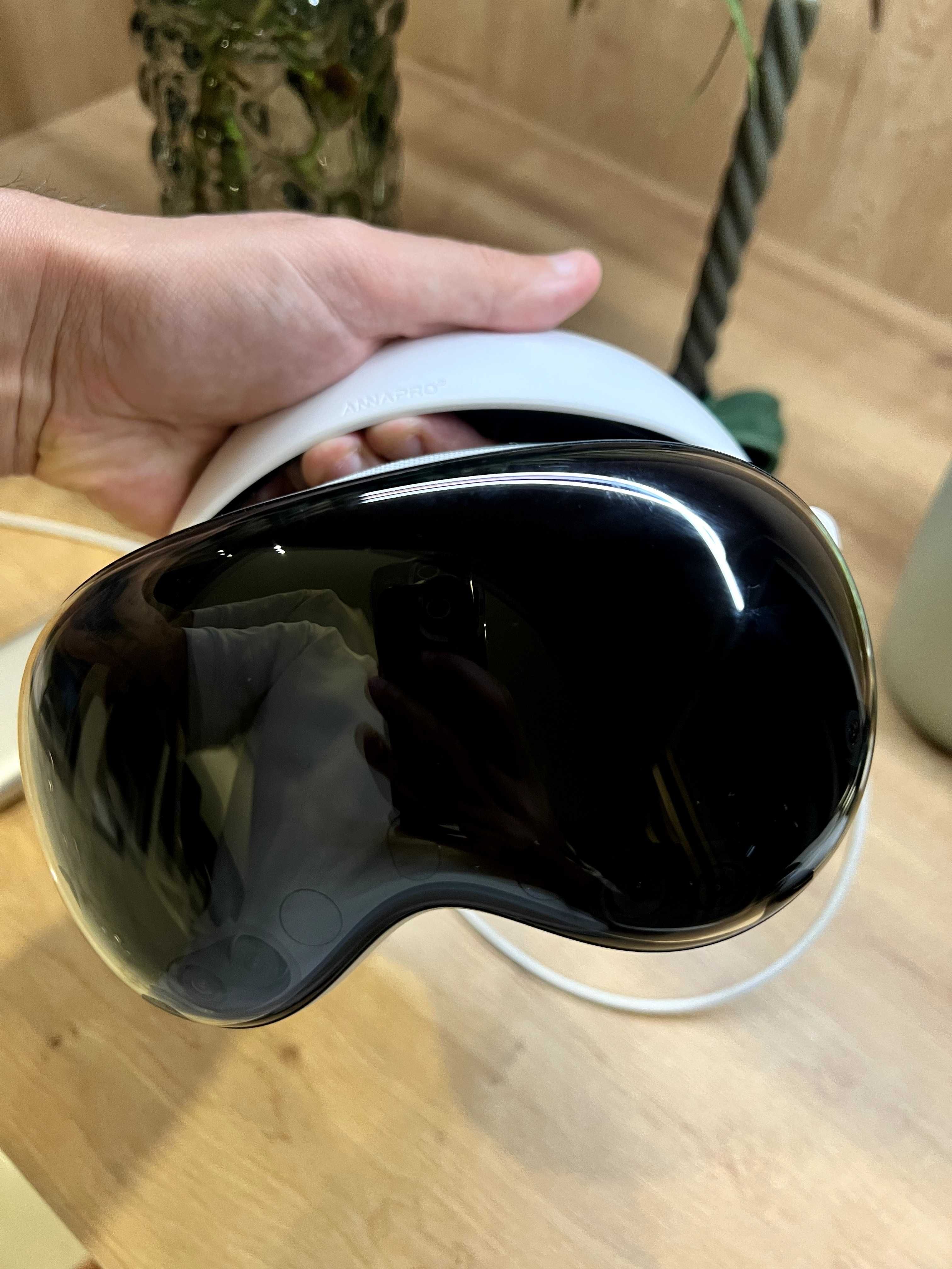 Apple Vision Pro – 256GB – Pouco mais de 1 ano, Estado Impecável!