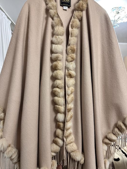 Пончо, накидка кашемірова Fendi