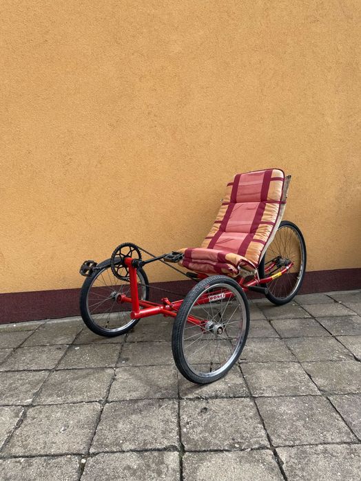 Rower poziomy trójkołowiec