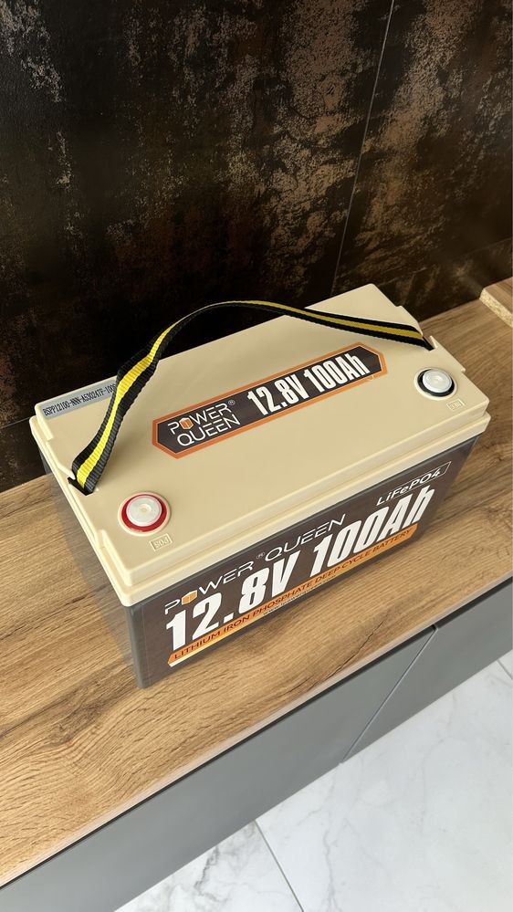 В наличии новые LiFePO4 Аккумулятор Power Queen 12.8V 100Ah Оригинал