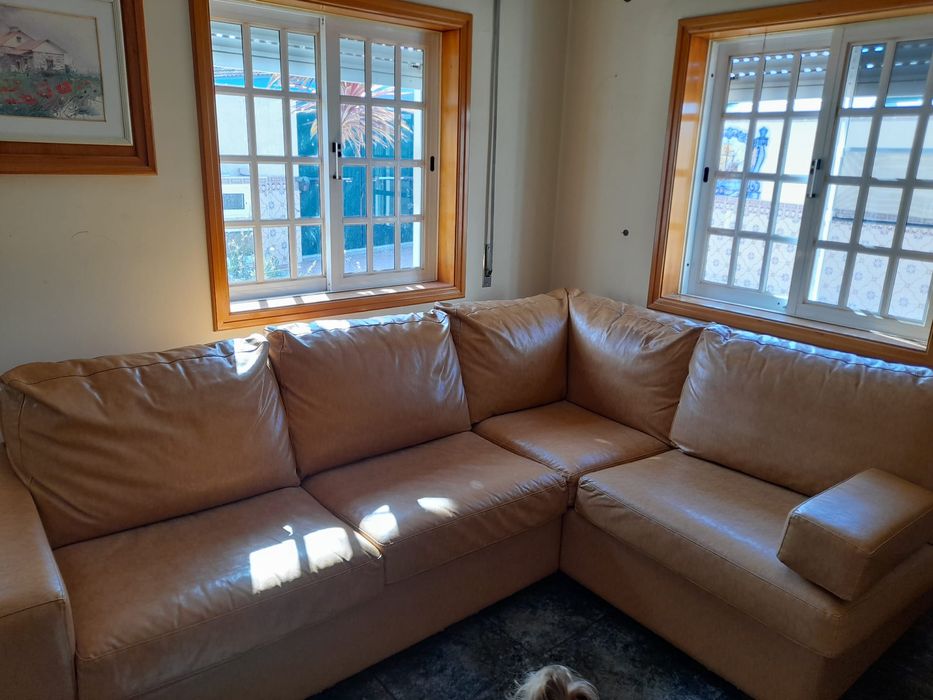 Sofá de sala com modo colchão