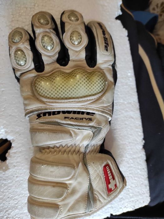 Мото перчатка 1 шт б/у хорошее состояние