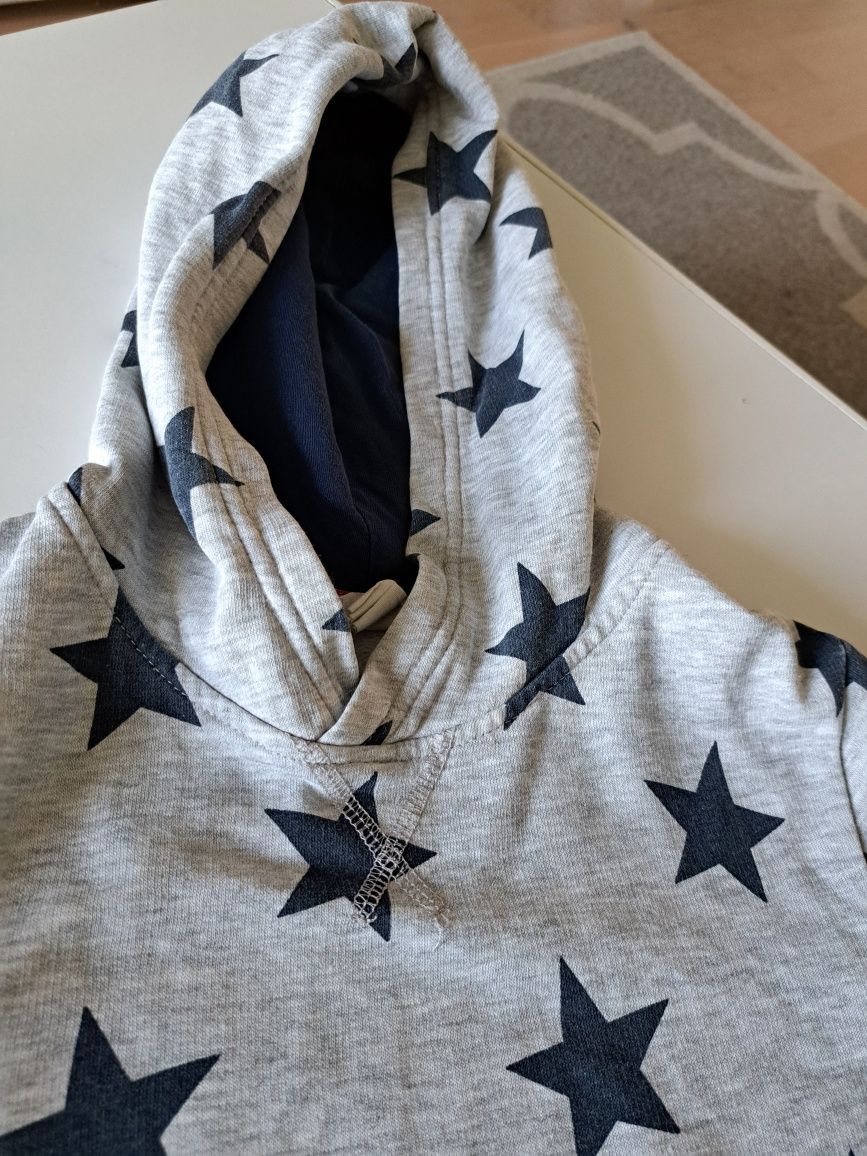 Szara bluza w granatowe gwiazdy, H&M 122/128