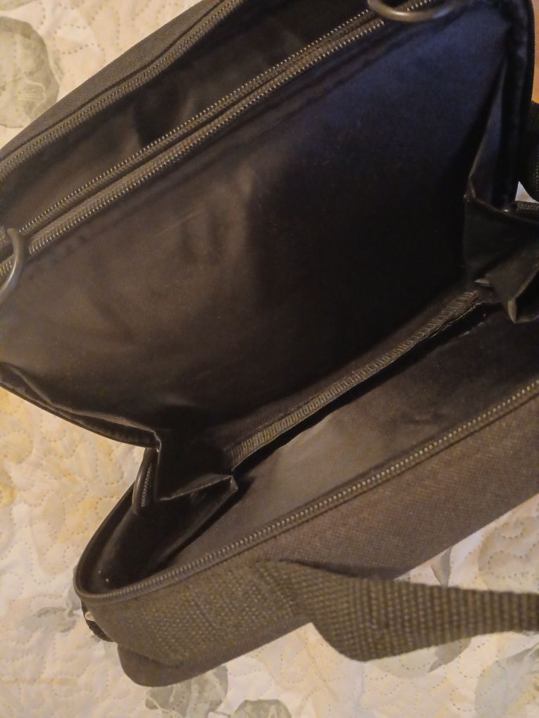 Torba na tableta lub małego laptopa firmy philips