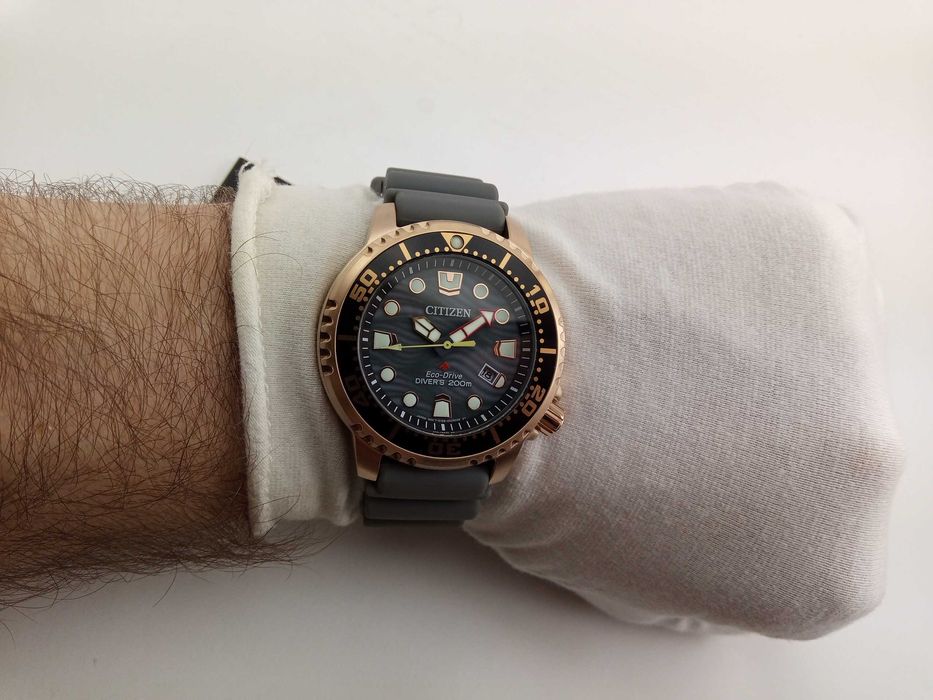 Японские мужские 200м дайверские часы Citizen Eco-Drive BN0163-00H
