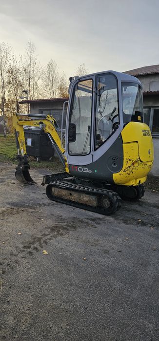 Minikoparka Wacker Neuson 1703 po pełnym przeglądzie nowe gąsienice