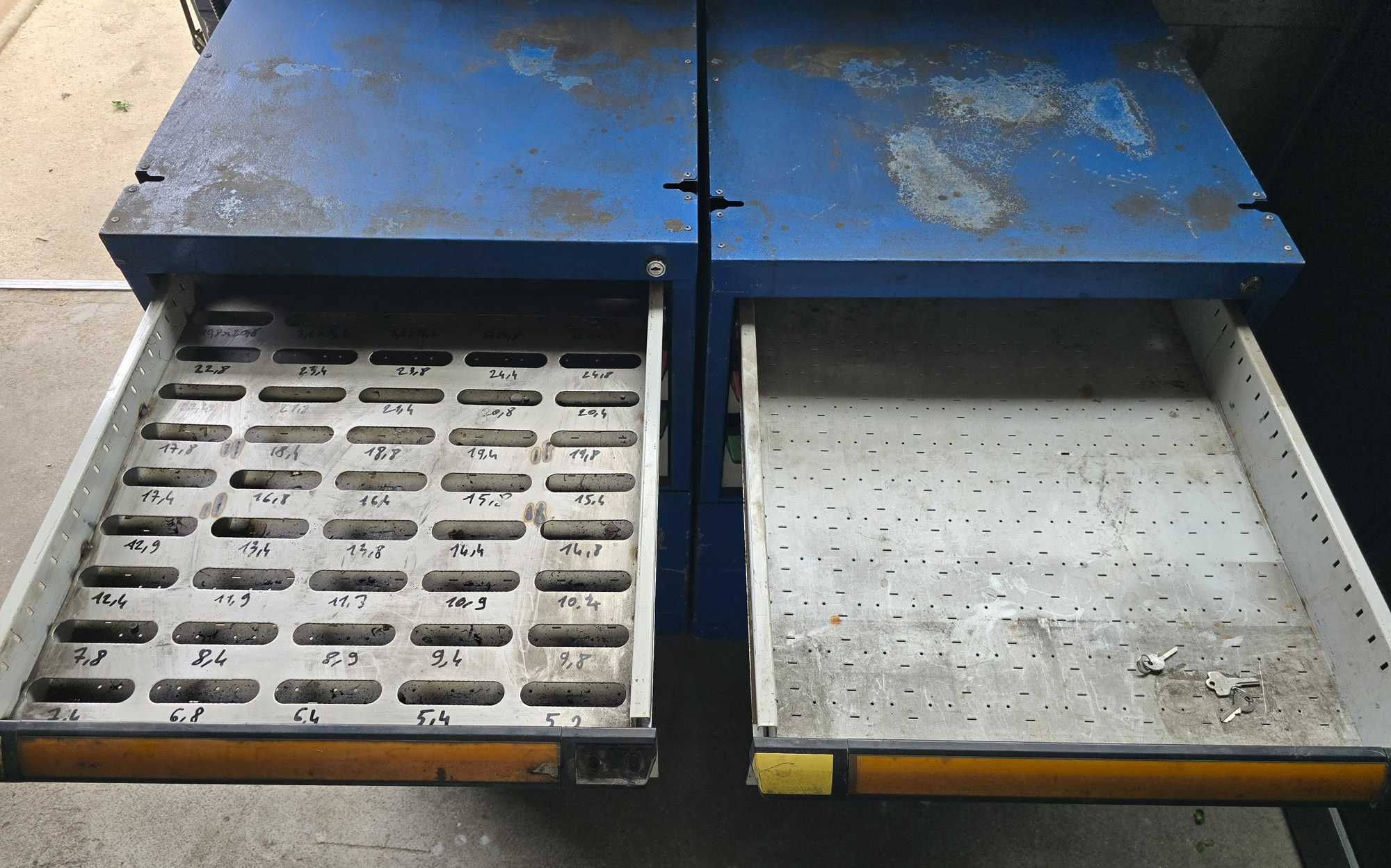 Szafka narzędziowa na matryce stemple Wykrawarka CNC