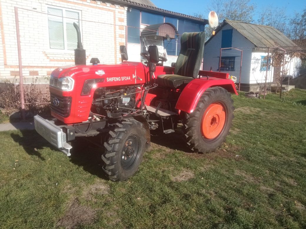 Продам Міні трактор .