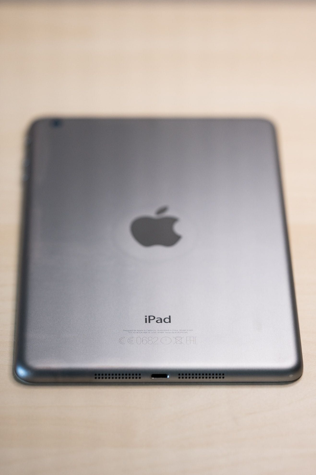 Apple iPad Mini 2 - 16GB Wi-Fi (Cinzento Sideral)