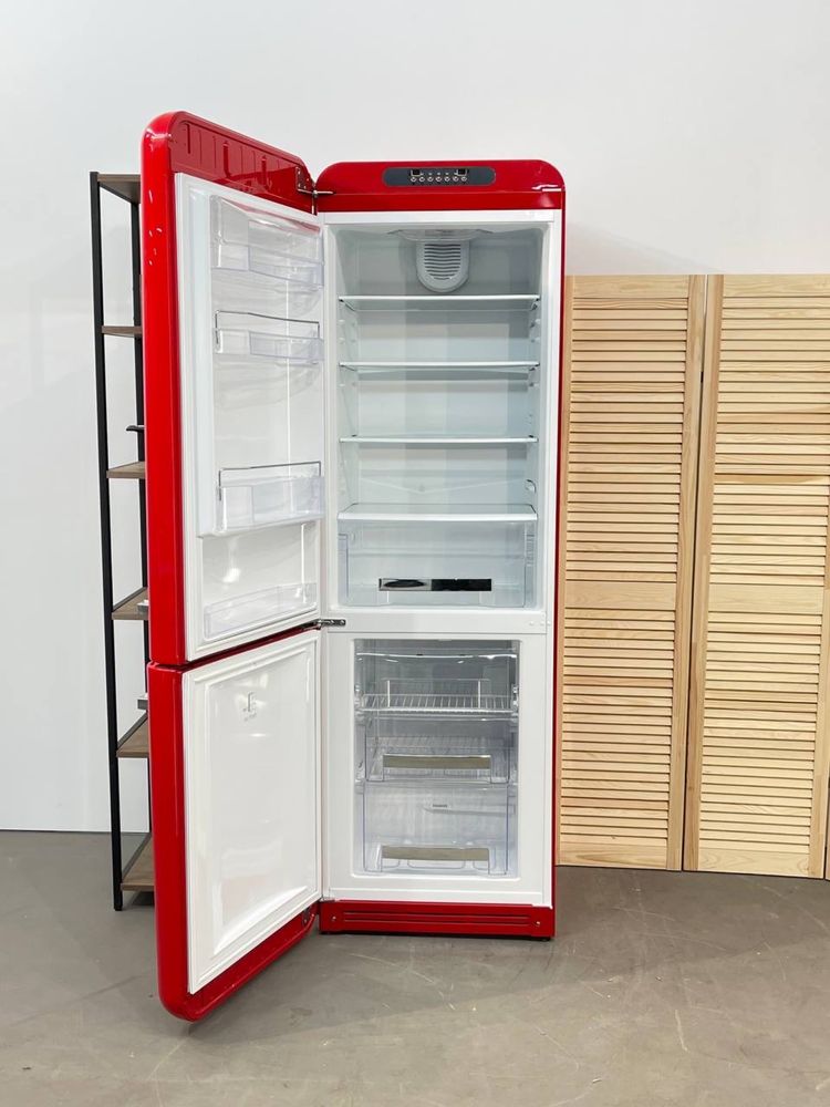 Холодильник SMEG FAB38 у червоному кольорі NoFrost Led-підсвітка