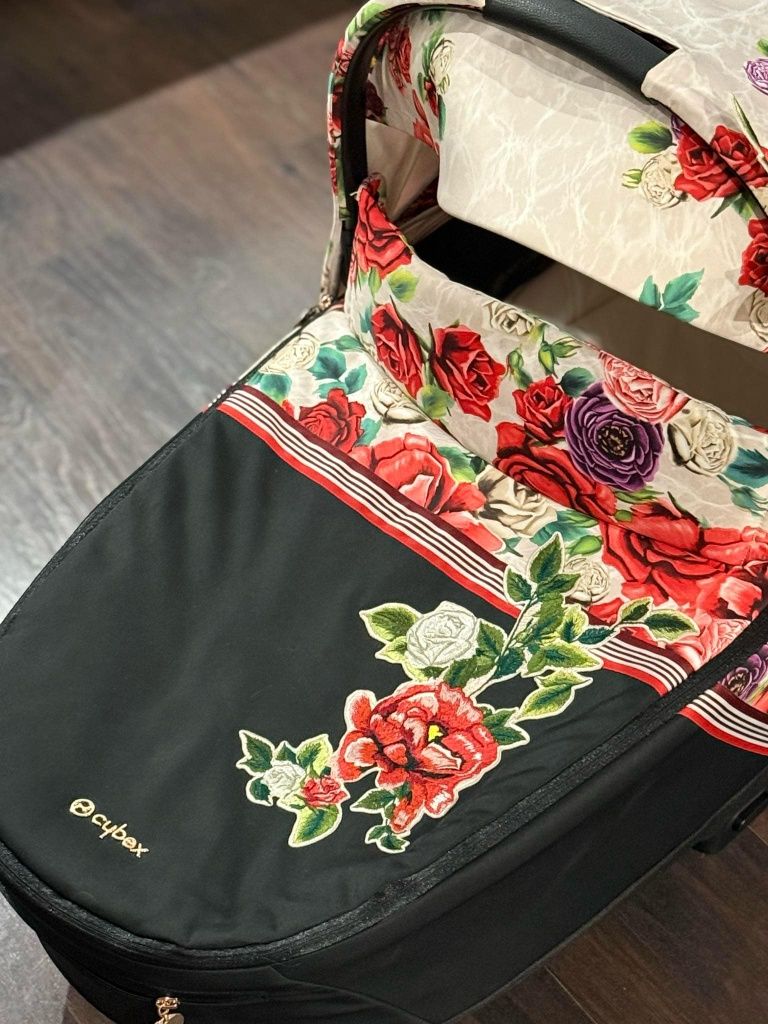 Gondola cybex priam 4.0 blossom light lux