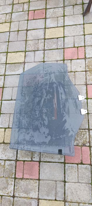 Стекло заднее левое на Мазду СХ 5 2019