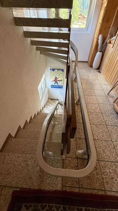 Acorn A180 krzesło schodowe krzywoliniowe, 12,5 metra toru, 3 piętra