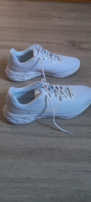 Buty Nike Revolution. Rozmiar 47.