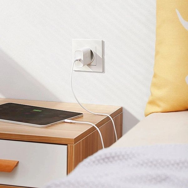 Ugreen szybka ładowarka sieciowa Usb Typ C Power Delivery 30 W Quick C