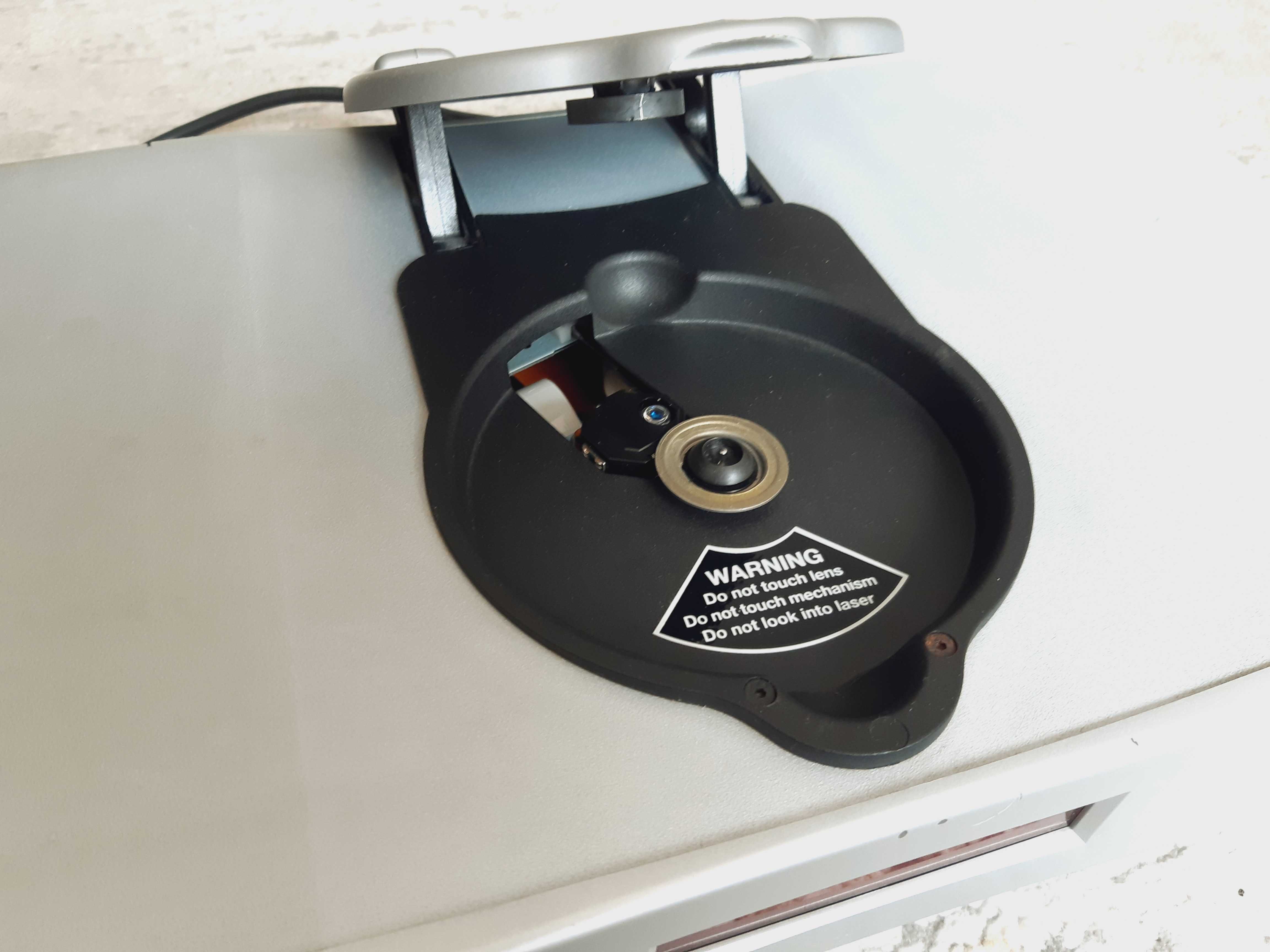 CD Rega Planet 2000