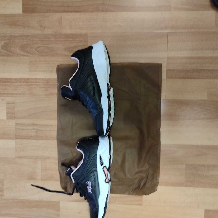 кроссовки Fila DLS новые.