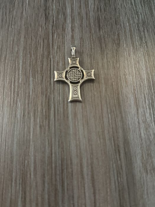 Срібний масивний хрест
