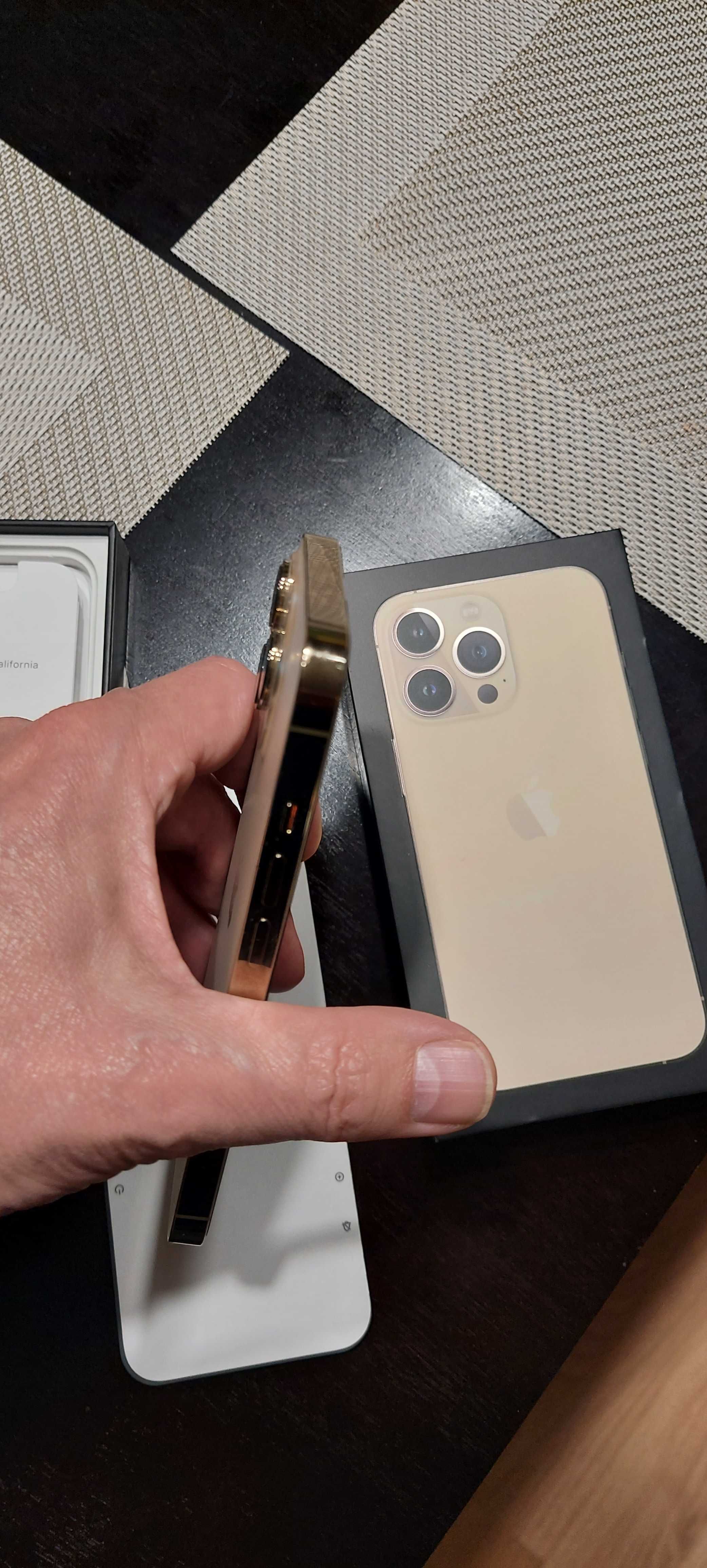 iPhone 13 pro Złoty Gold wygląda jak nowy