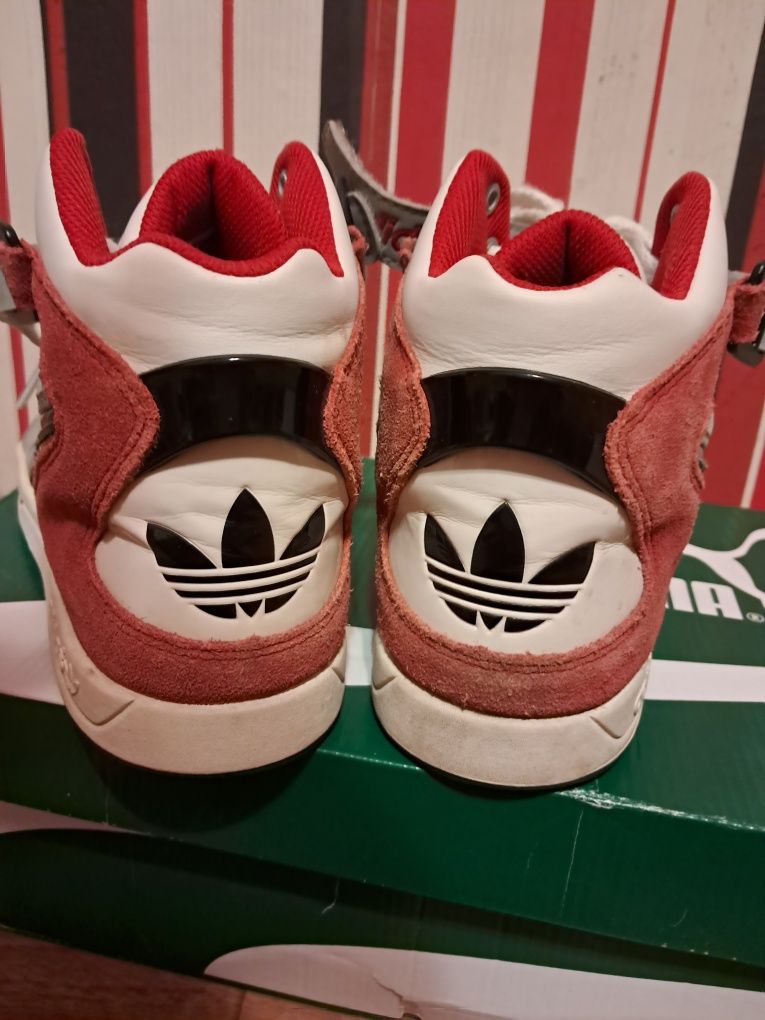 Продам оригинальные кроссовки  Adidas  38. 5