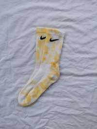 Skarpety NIKE **JEDYNE TAKIE** tiedye żółte